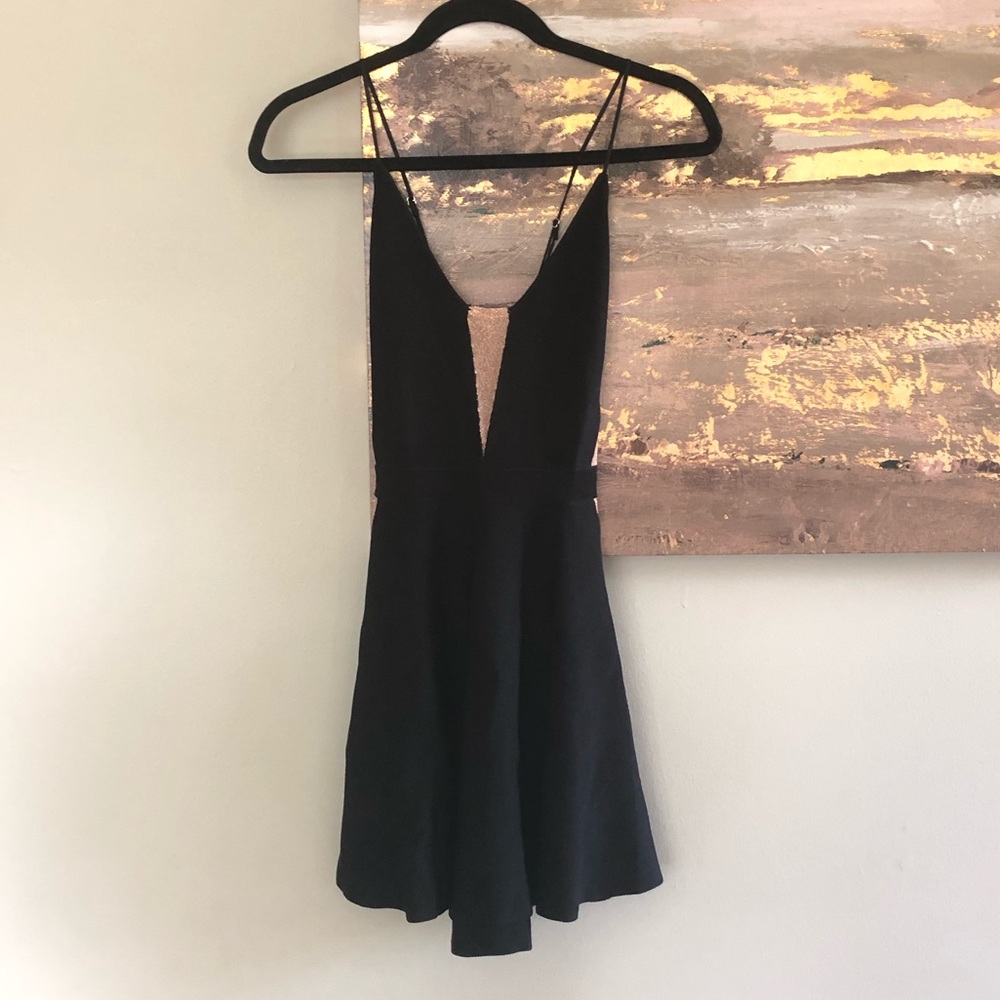 NWT NBD Odette Dress in Black and Gold - Picture 4 of 7